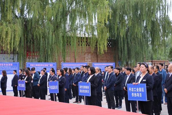 市委副書記、市長王奮彥帶隊觀摩督查公司項目建設(shè)工作(圖4)