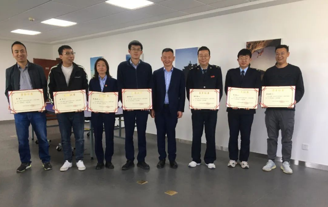 市產(chǎn)投集團(tuán)團(tuán)委舉辦“慶五一、迎五四”球類聯(lián)誼比賽(圖3)